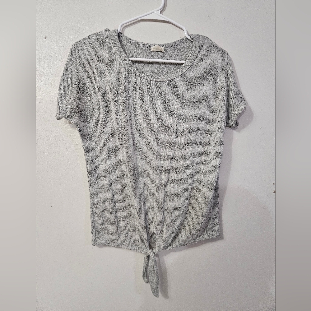Caution To The Wind Gray Short Sleeve Top!
